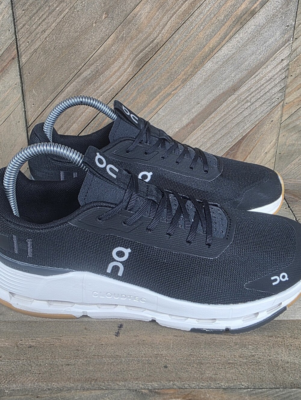 On Running Cloudnova Form 2 Womens Athletic Running Shoes Size 7.5 Black Ivory